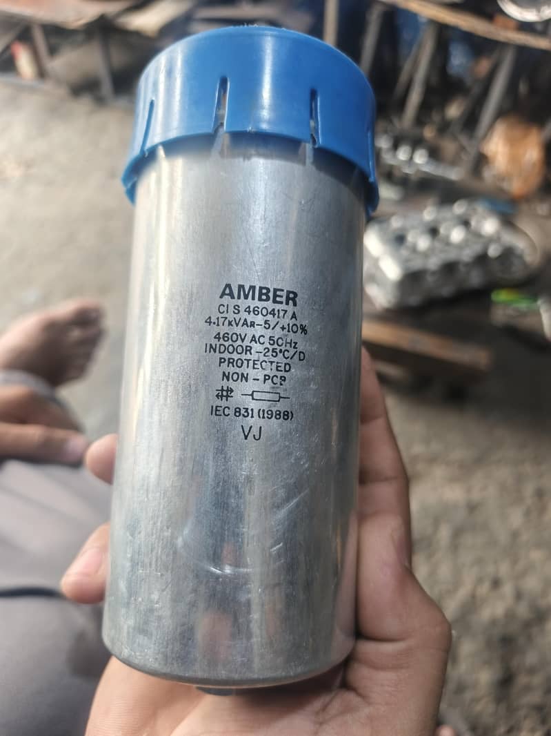 amber capacitor 0