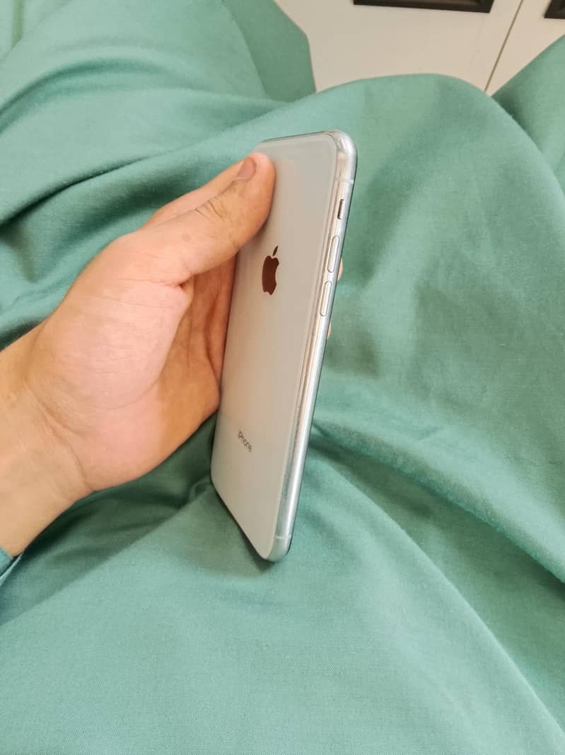 Apple iPhone X 1