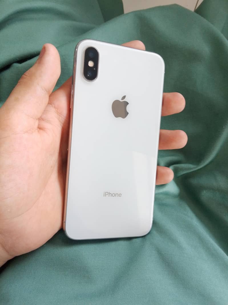 Apple iPhone X 3