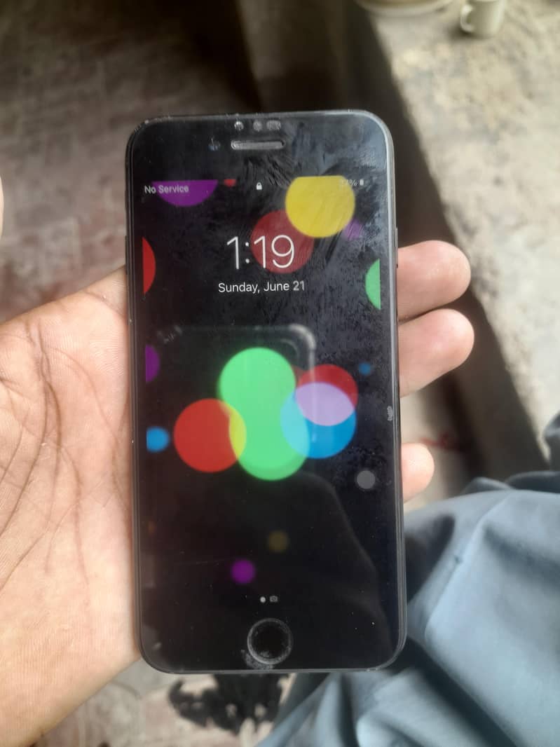 Apple iPhone 7 3