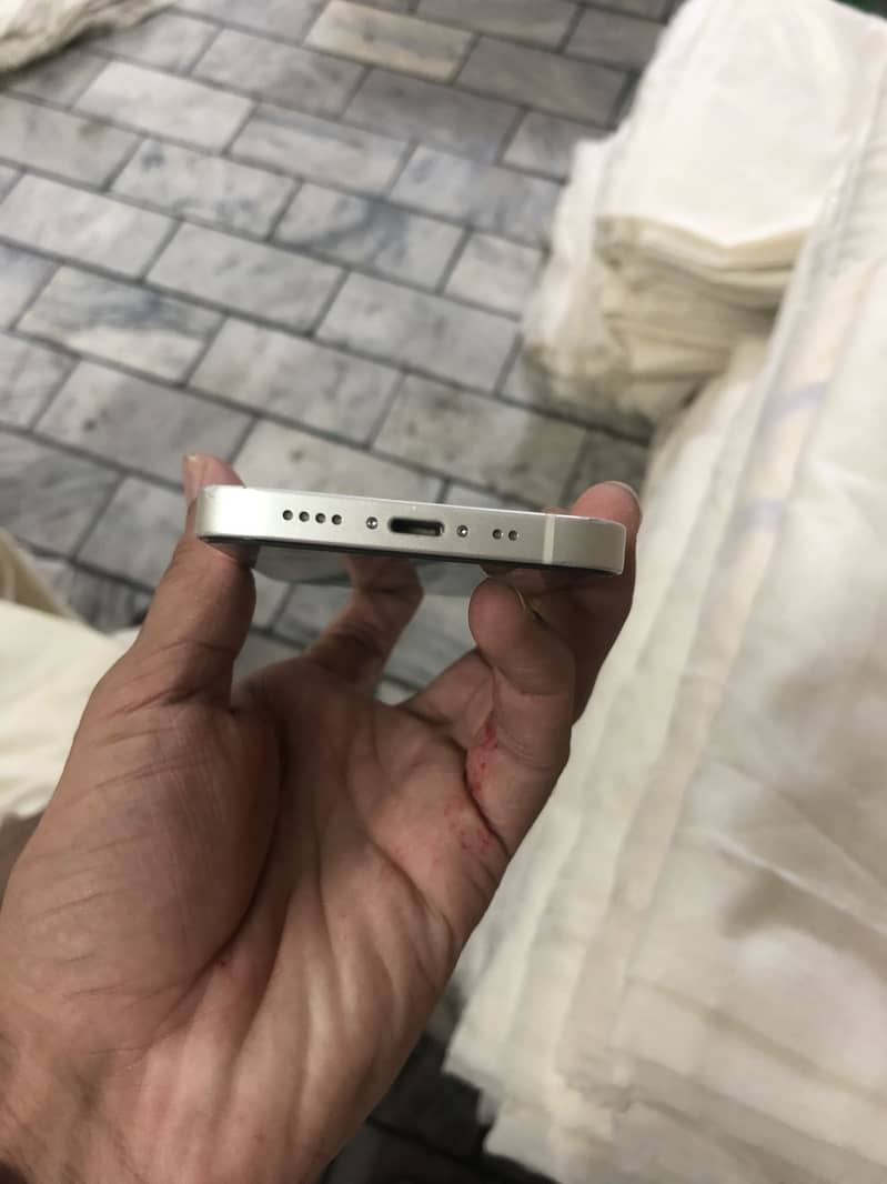 iPhone 12 mini 3