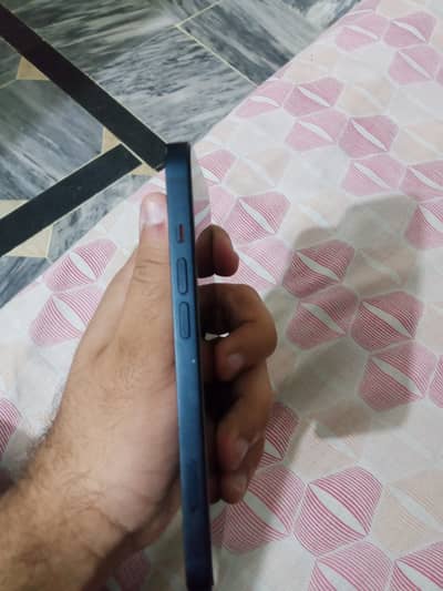 Iphone 13 jv with full box under apple warranty