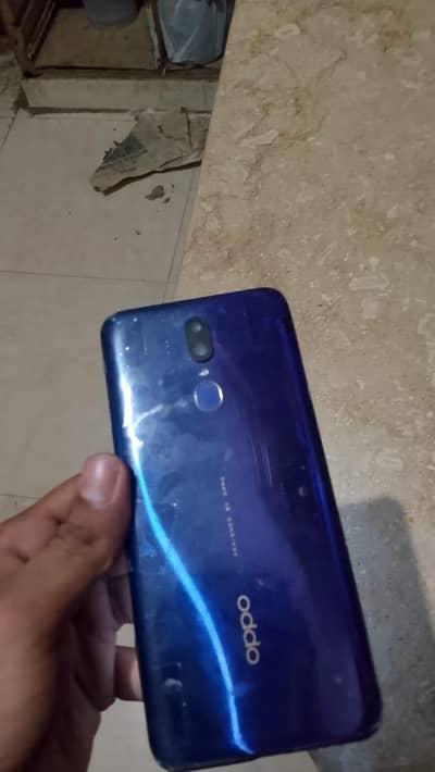 oppo f11 (8/256)
