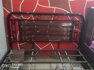 Double Bed Iron good condition