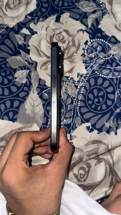 Apple iPhone 15 Pro