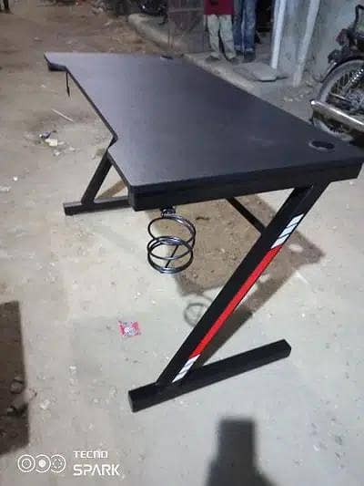 Computer Table 9