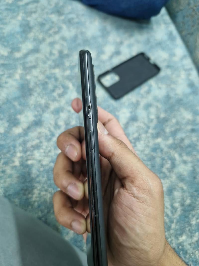 One Plus 9 Pro 4
