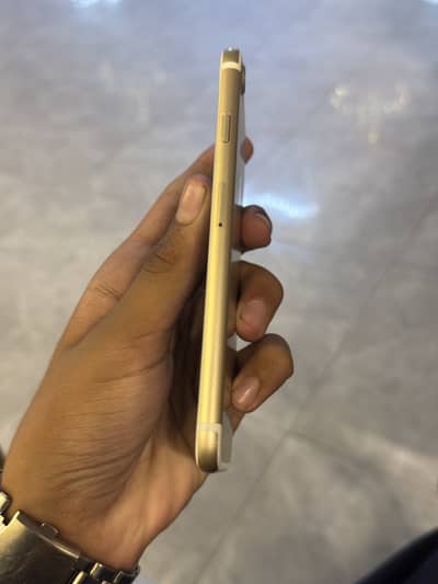 i phone 7 32gb non pta 4 month sim working
