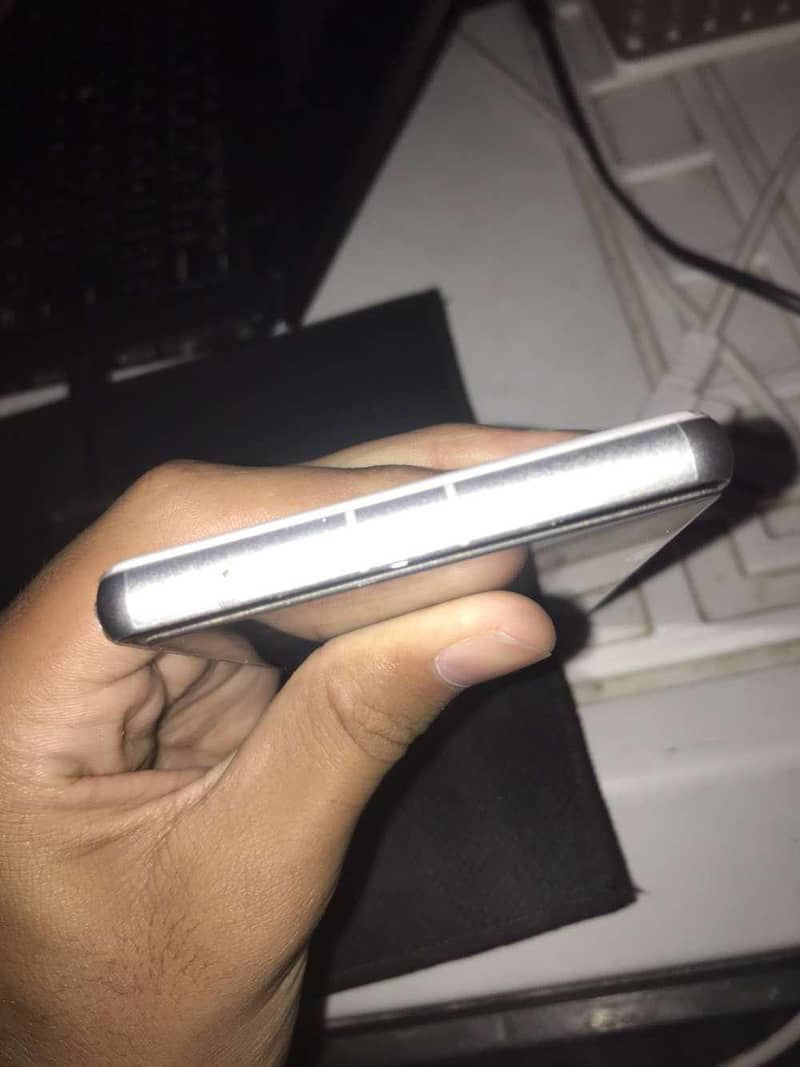 Google Pixel 7a 3