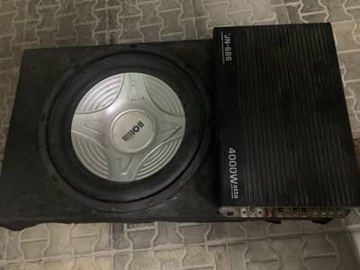 Amplifier and woofer
