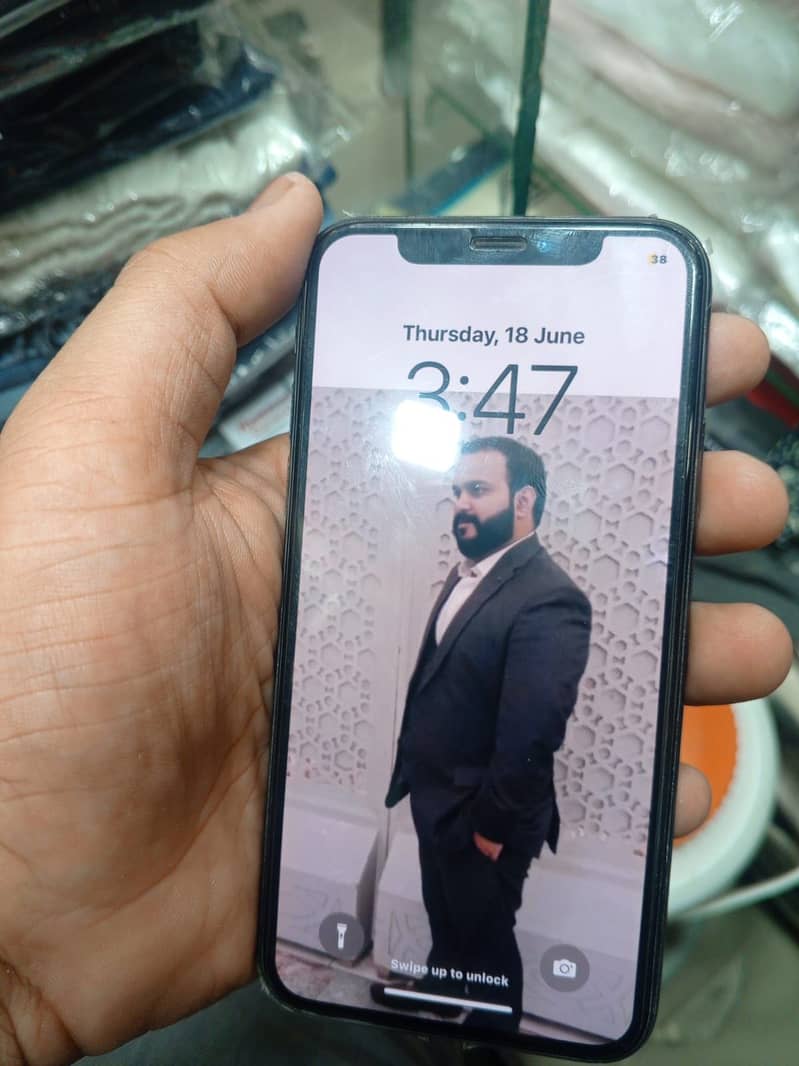 Apple iPhone X 0