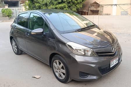 Toyota Vitz 2011 excellent condition
