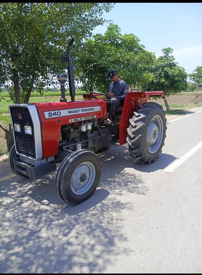 Tractor for Sale – Excellent Condition
