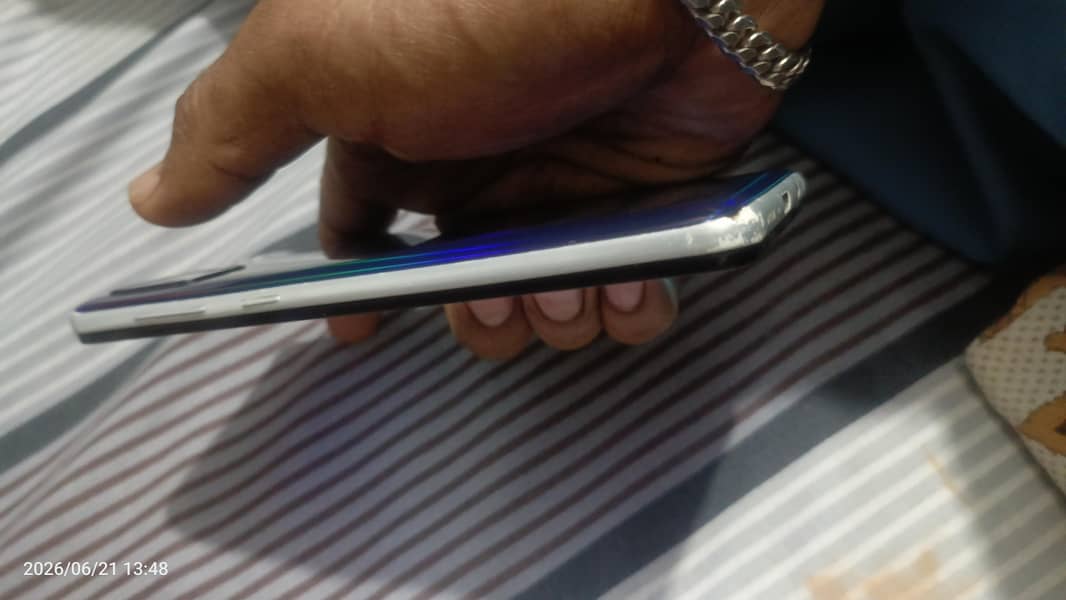 Samsung Mobile A31 1