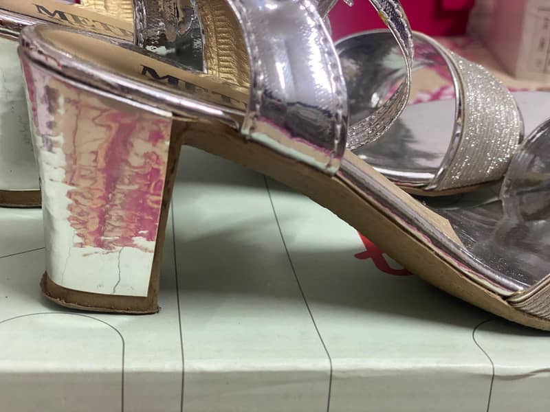 heels 12