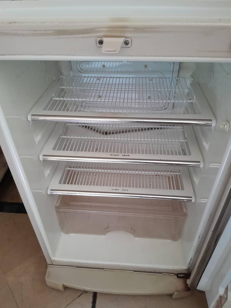 fridge 0