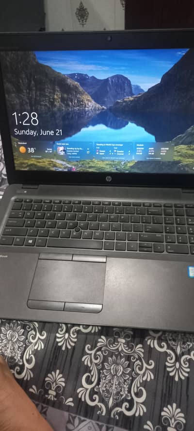 HP Laptop Core i7 vPro 7th Gen.