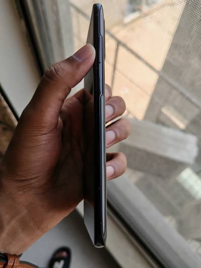 Samsung Mobile S20 Plus