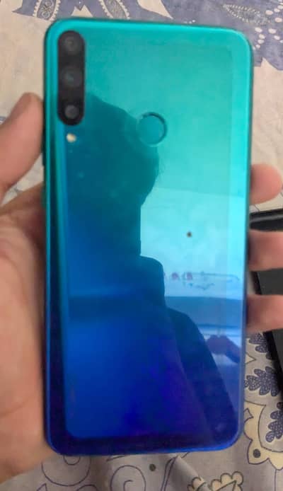 Hawei y7p 4gb ramor 64 gb storage  10/10 without dot and shade