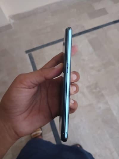 OPPO F9 Pro