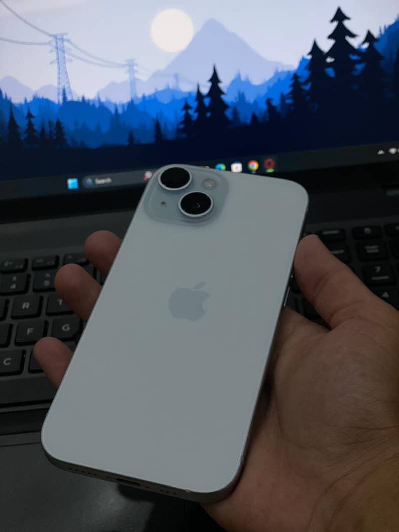 Apple iPhone 15 14