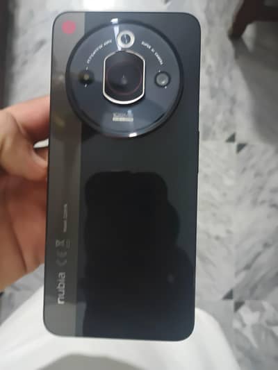 Zte nubia Focus Pro 5g (8/256) with full box
