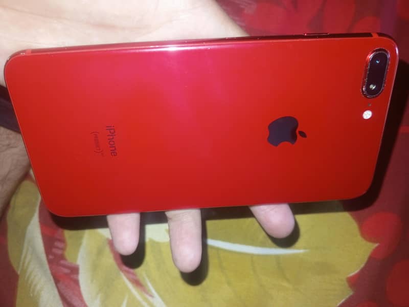 Apple iPhone 8 Plus 0