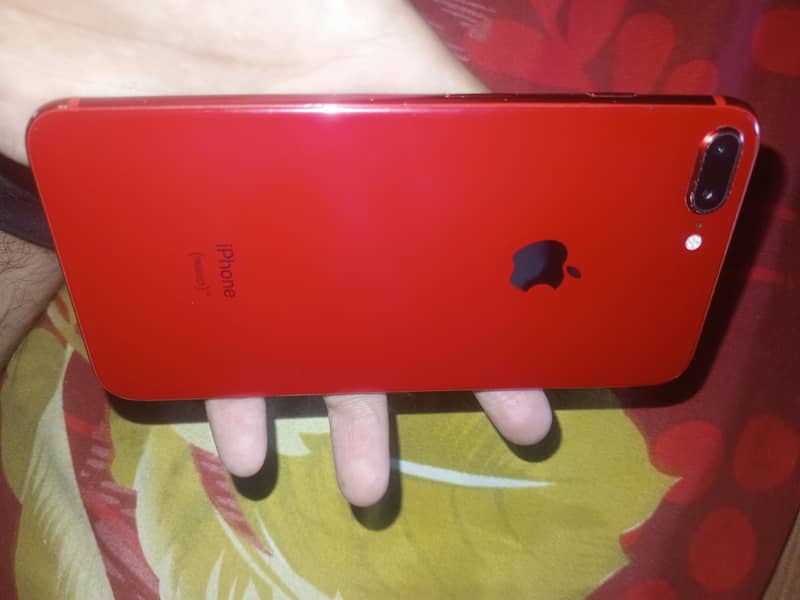 Apple iPhone 8 Plus 2