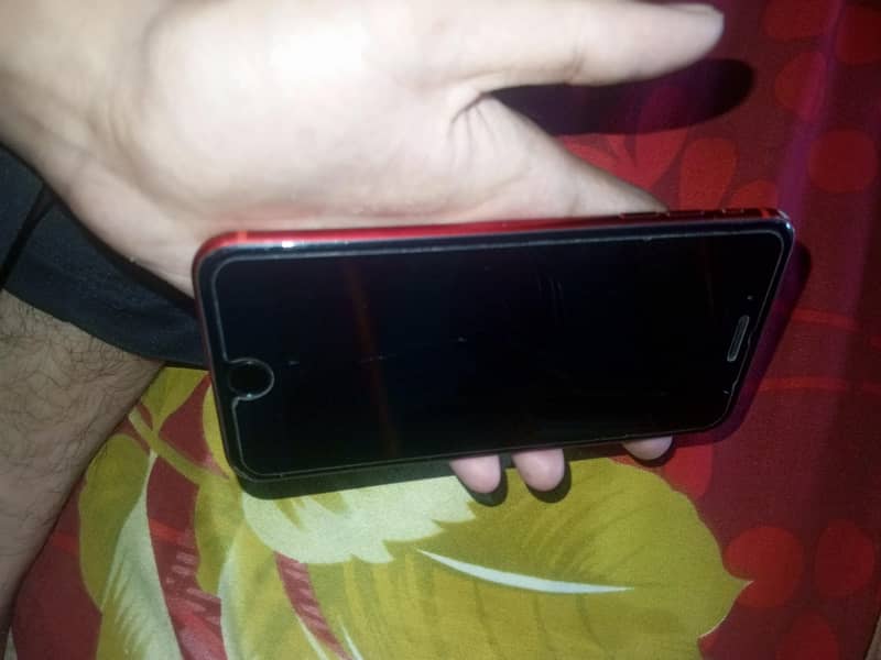 Apple iPhone 8 Plus 4