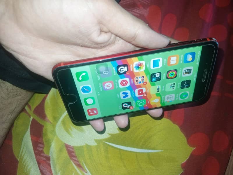 Apple iPhone 8 Plus 5