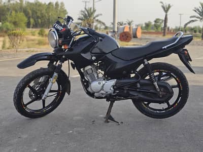 Yamaha YBR G 2016 in good condition for sale