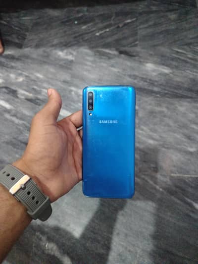 Samsung Mobile A50