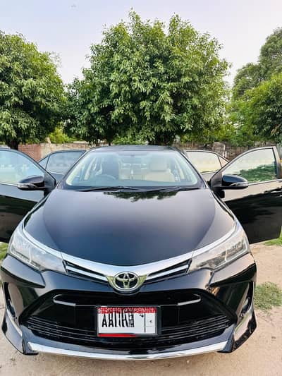 Toyota Corolla Altis x 1.6 second num 03214403336