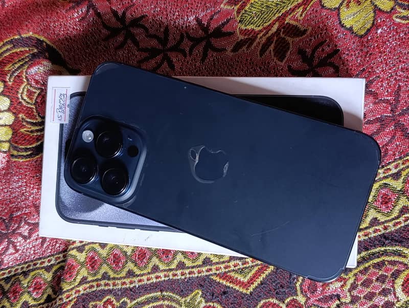 iPhone 15 Pro Max 0