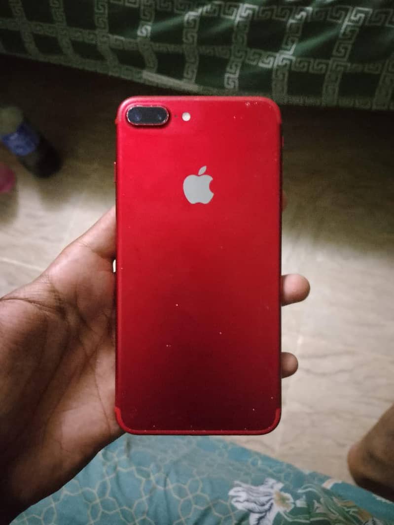 Apple iPhone 7 Plus 0
