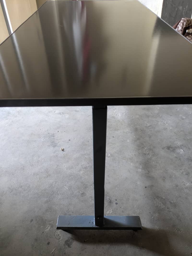 Computer Table 0