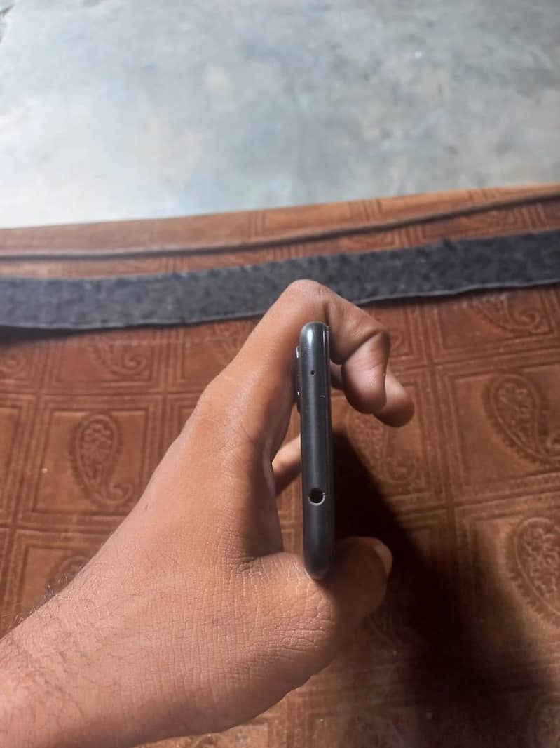Google Pixel 4a 3