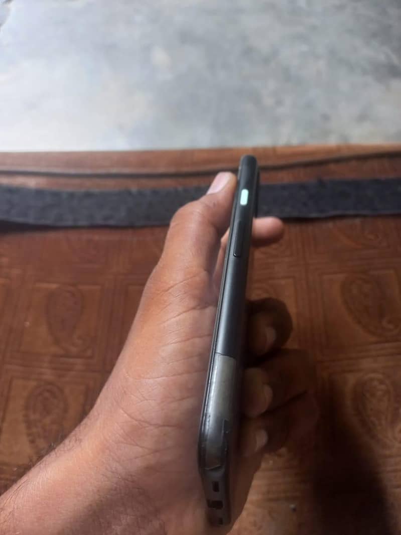 Google Pixel 4a 6