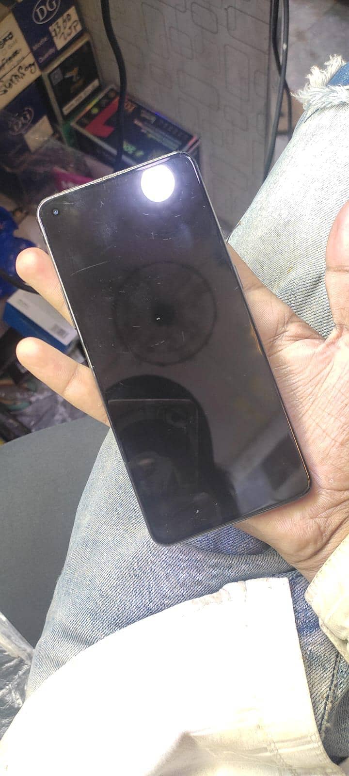 One Plus 9R 1