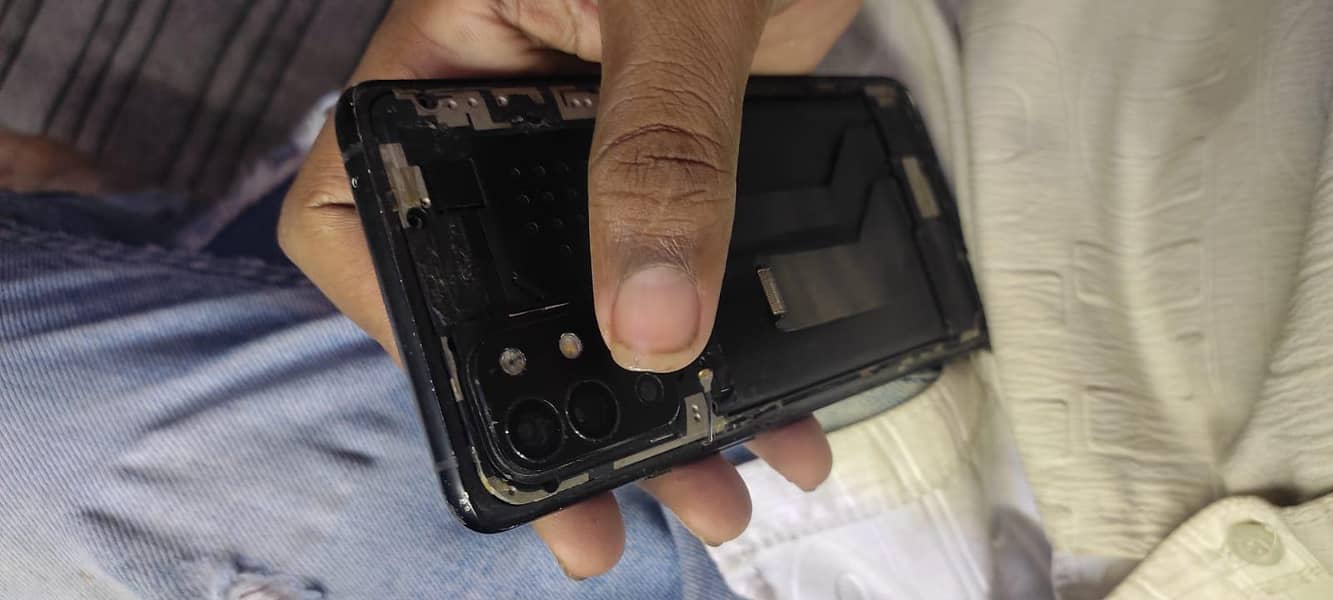 One Plus 9R 5