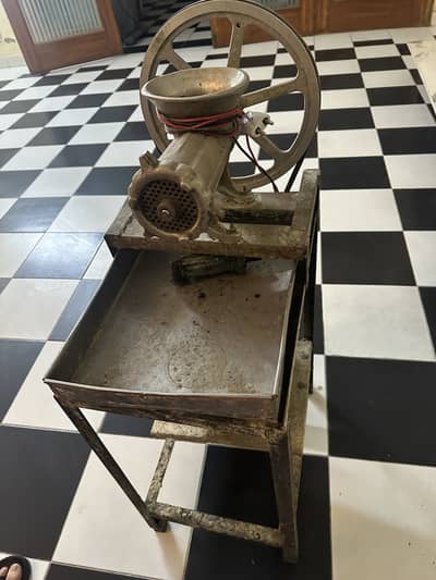 Keema machine