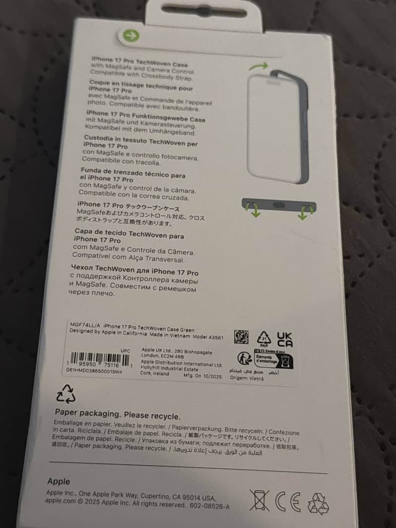 iPhone 17 Pro techwoven case 1