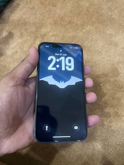 Apple iPhone 13