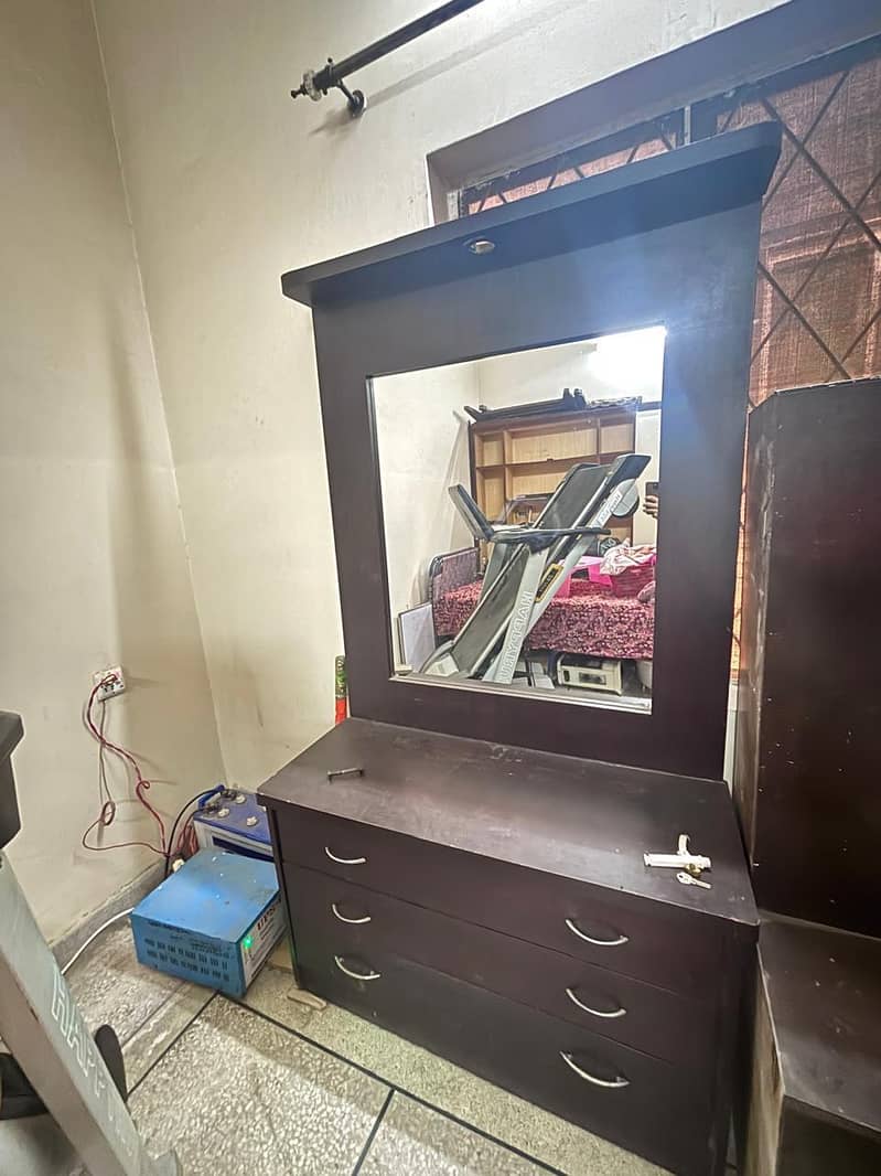 3 Drawers Dressing table 0