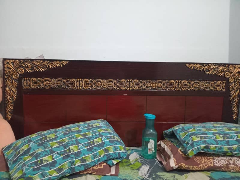 double bed 2 side table 1