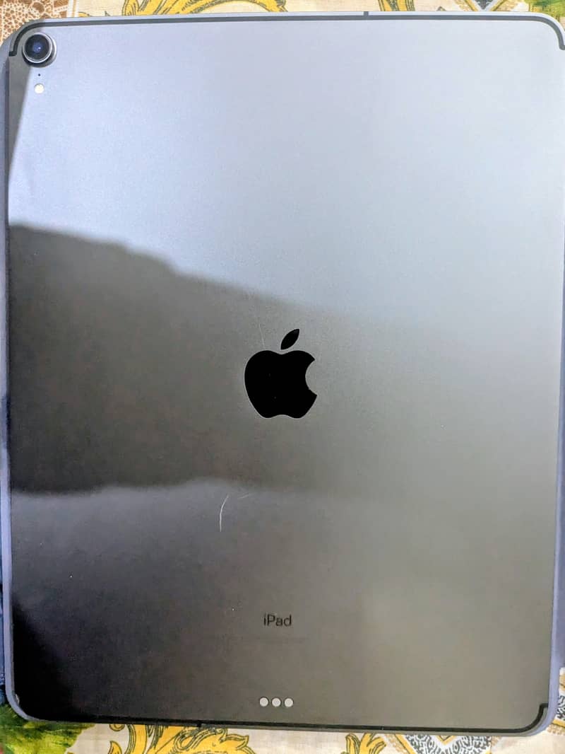 Ipad pro 2018 12.9 Cellular 1