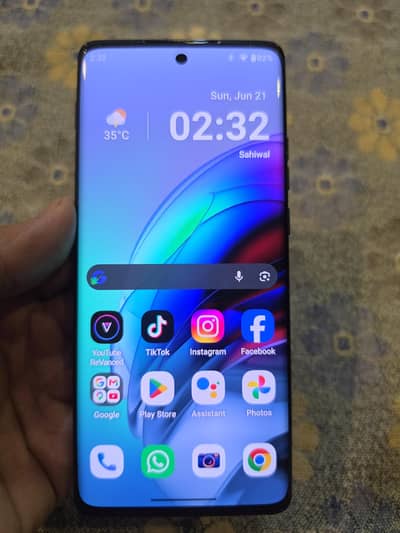 Motorola Edge 2024
