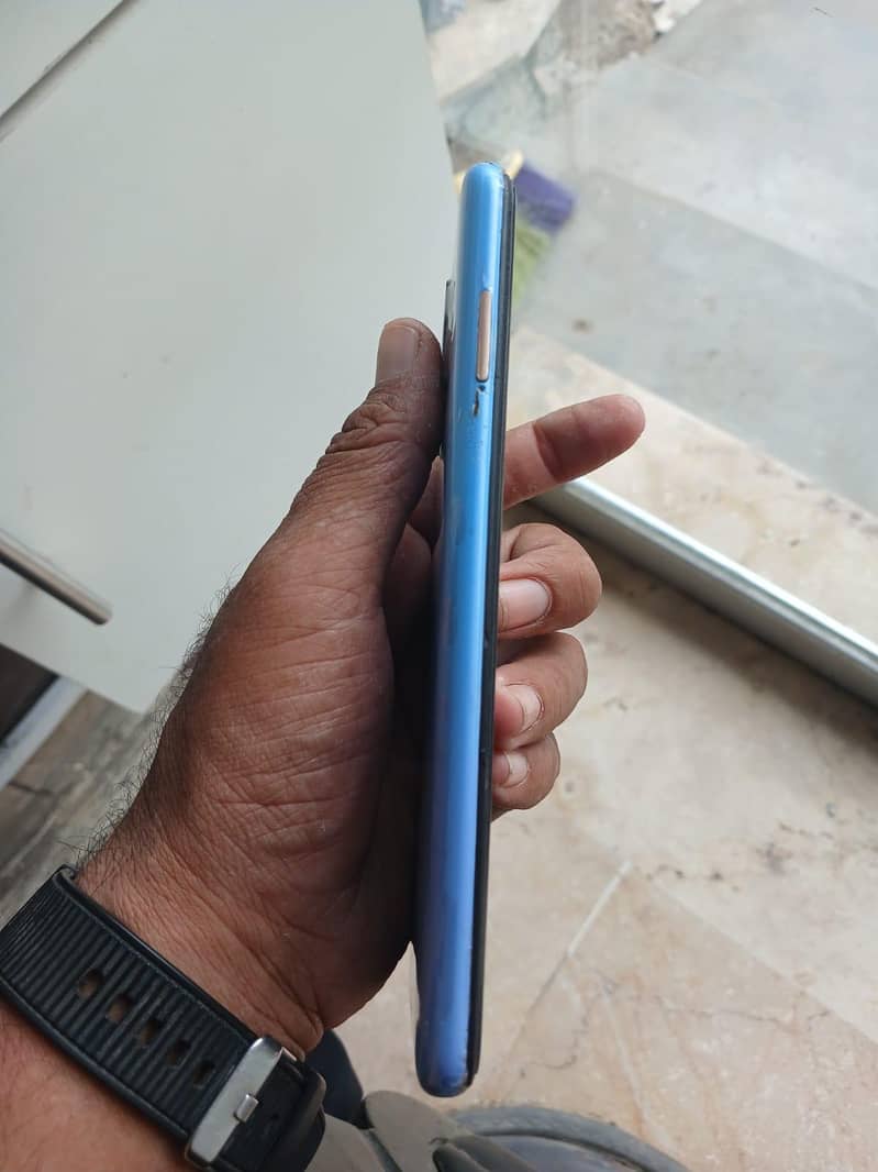 Xiaomi Redmi Note 9 4