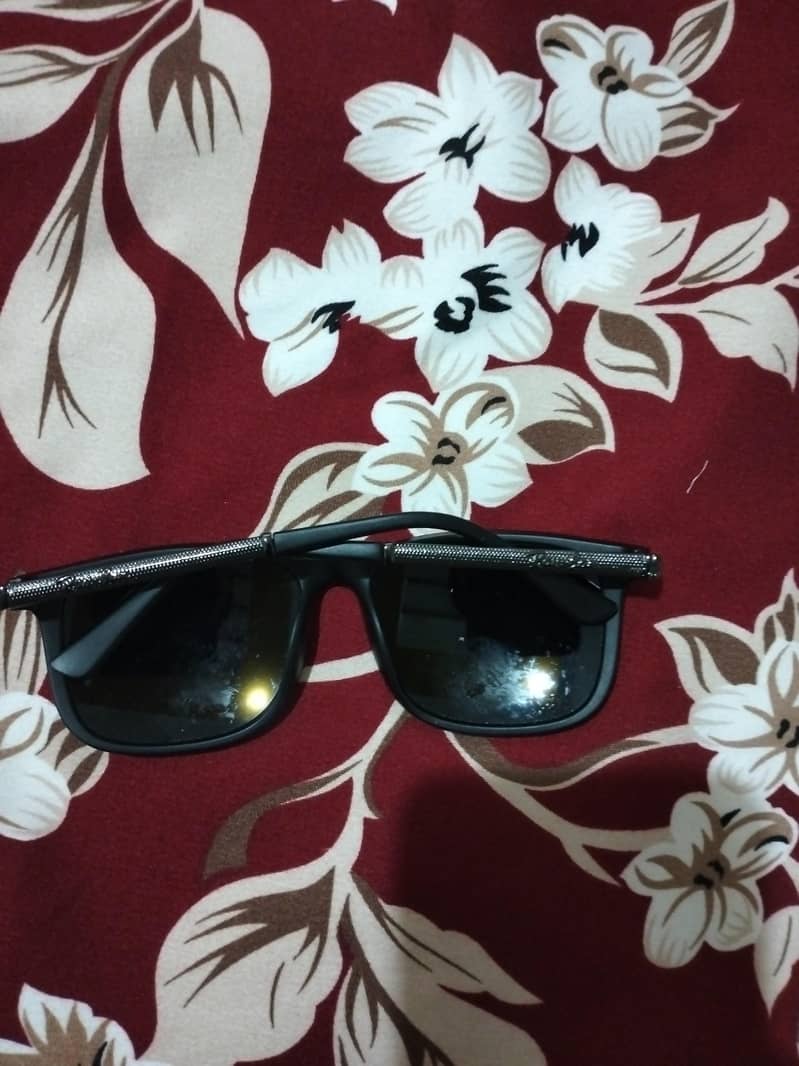 glasses 1
