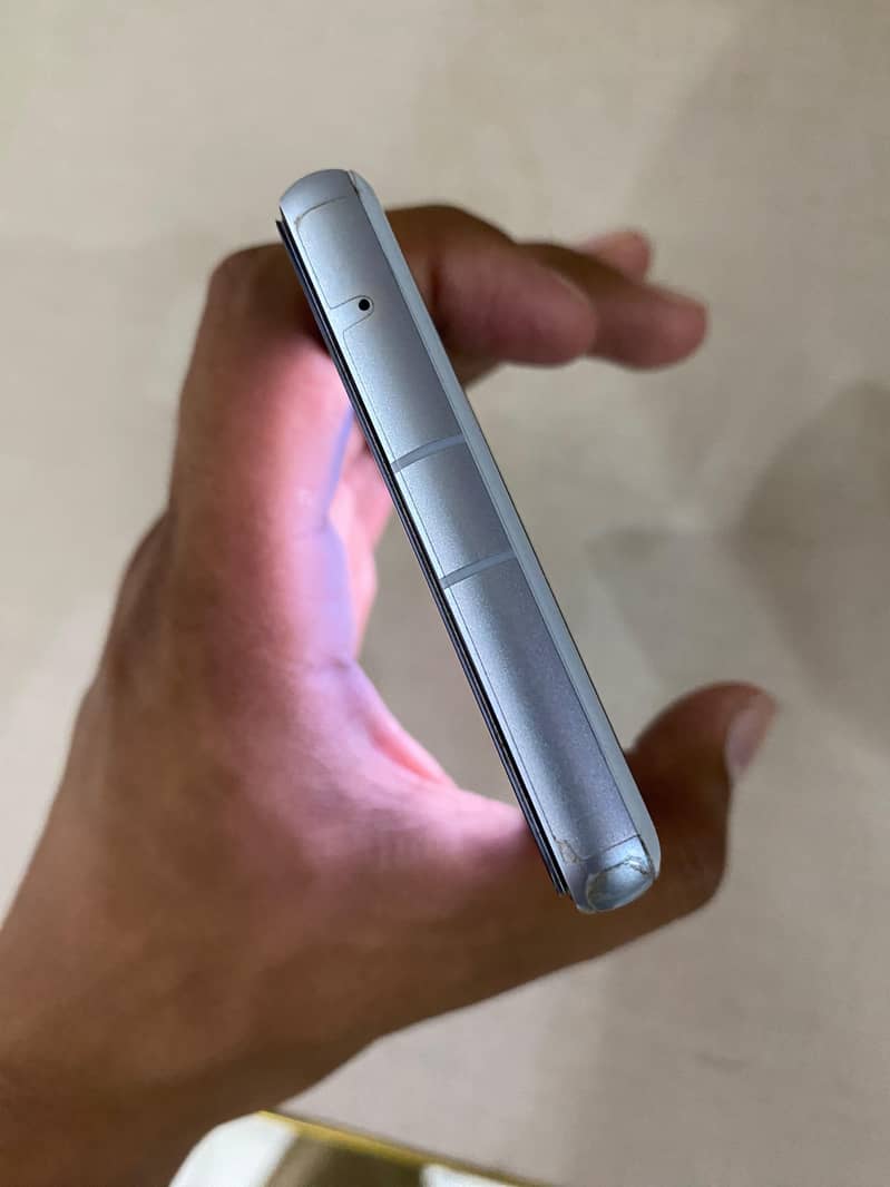 Google Pixel 7a 3